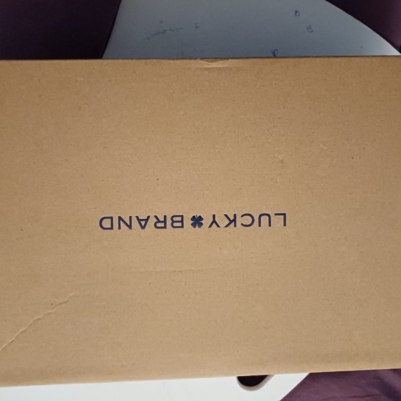 Lucky Brand Ominie 9.5 womens t-strap platform stacked heel leather buckle shoes - Picture 6 of 6